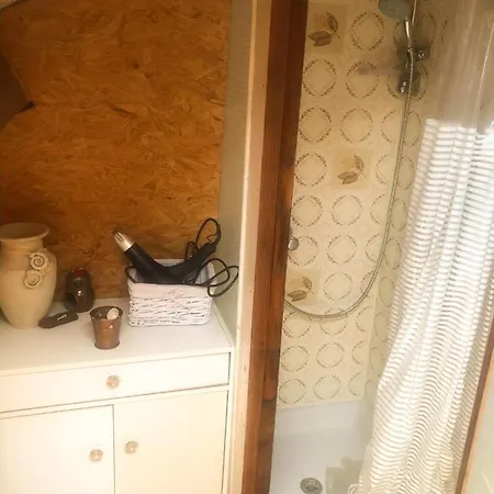 Sejour Auvergnat 住宿加早餐酒店