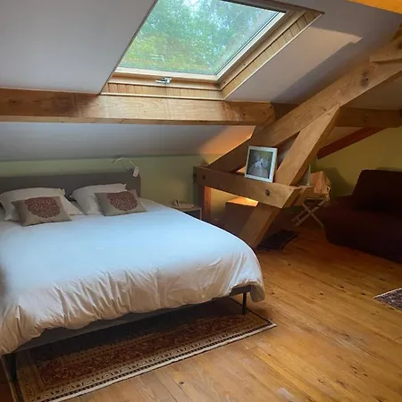 Sejour Auvergnat 住宿加早餐酒店 圣乌尔